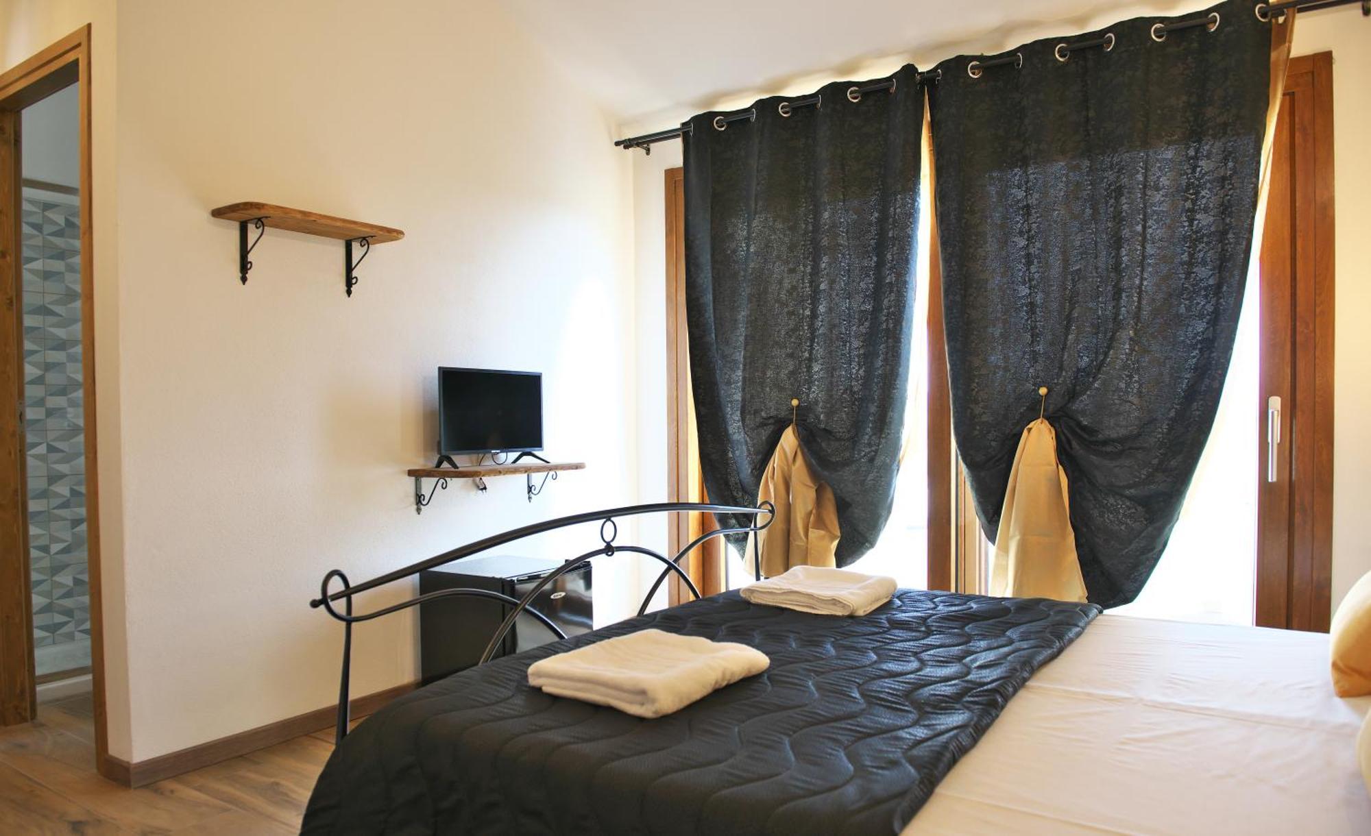 Welcomely - Menhir Apartment Olmedo Exterior photo