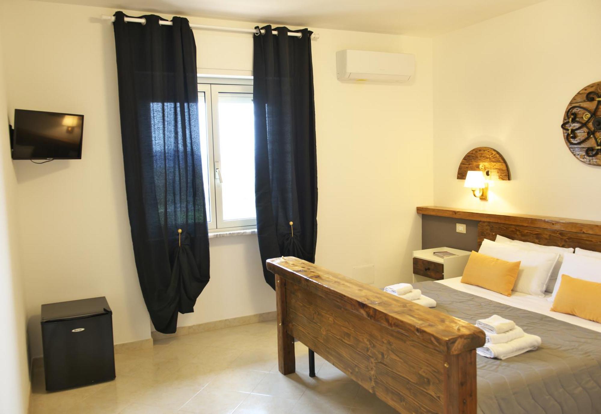 Welcomely - Menhir Apartment Olmedo Exterior photo
